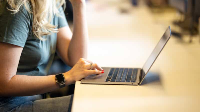Seimui vėl bus pasiūlyta Darbo kodekse įteisinti studentų profesinę praktiką