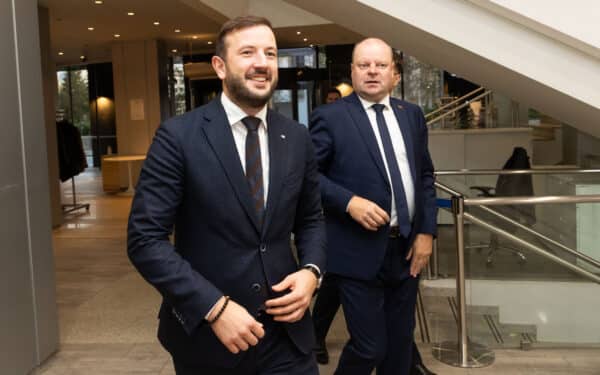 V. Sinkevičius sako, kad Skvernelis turi du kelius: arba veikti dar aktyviau, arba atsitraukti į šoną