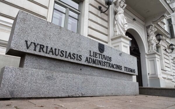 Teismas pradėjo nagrinėti bylą dėl abiturientams prie brandos egzaminų pridėtų 10 taškų