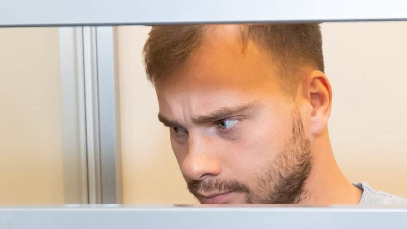 Griebėsi to paties šiaudo: Jakštys gynybai pasitelkė Bartoševičiaus advokatą
