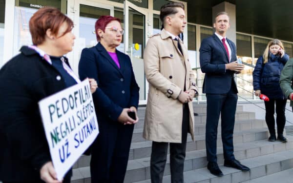 Vatikano už pedofiliją nubausto kardinolo vardu pavadintos gatvės Vilniaus rajone lieka: taryba nesvarstė keitimo