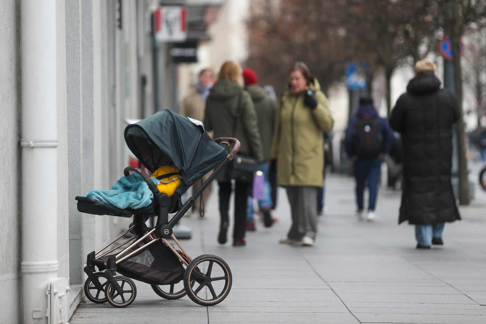 Gimus vaikui Alytaus rajono šeimos gaus dvigubai didesnę išmoką