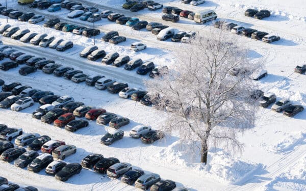 Vyriausybė nemano, kad aplinkosaugininkai turėtų tikrinti automobilius dėl taršos: žada kitokią sistemą