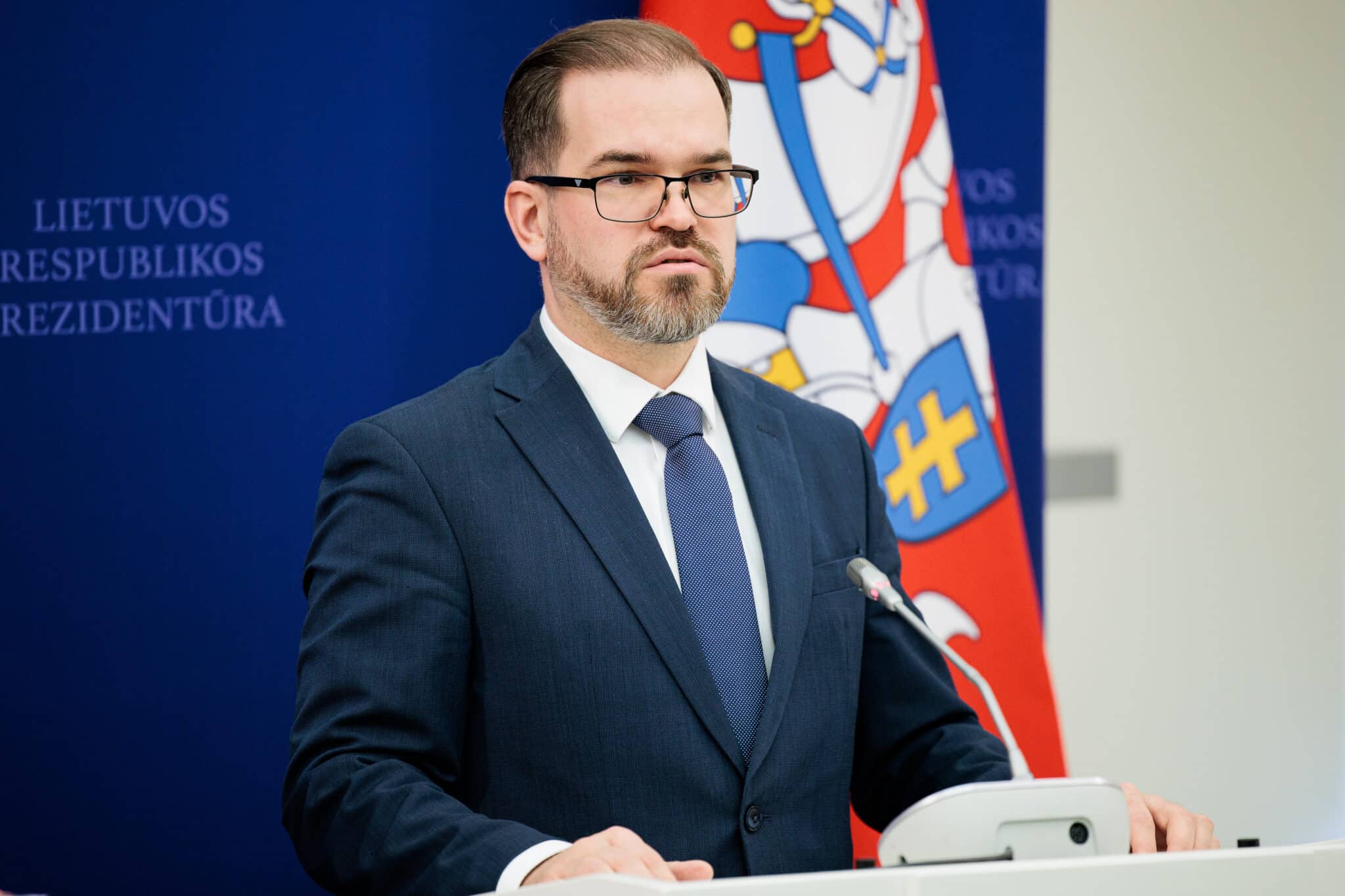Dronų incidentai Baltijos šalyse kelia nerimą: ministras žada sprendimų ieškoti su Ukraina
