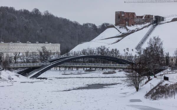 Meteorologai įspėja šalies gyventojus: kils vandens lygis, ragina ruoštis potvyniui