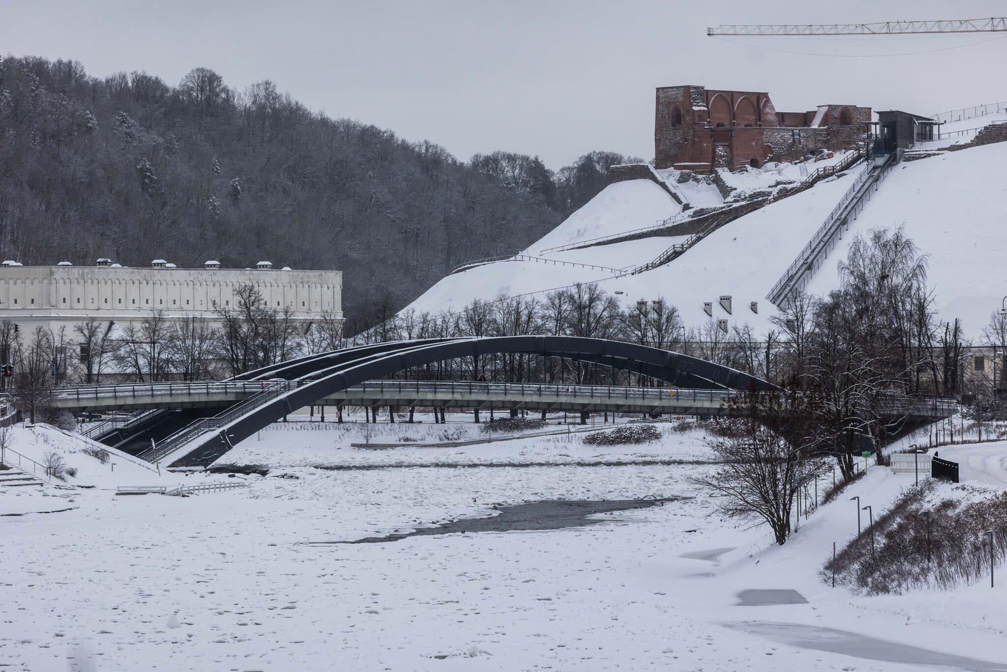 Meteorologai įspėja šalies gyventojus: kils vandens lygis, ragina ruoštis potvyniui