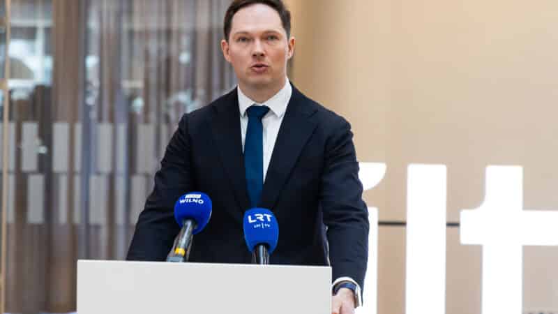 Vyriausybėje skubus pasitarimas dėl degalų kainų, svarstomi skubūs veiksmai