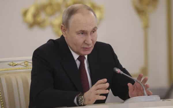 Analitikai įsitikinę, jog Rusija iš Irano krizės gali gauti daugiau naudos nei žalos