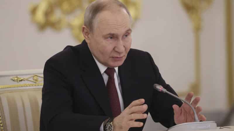 Analitikai įsitikinę, jog Rusija iš Irano krizės gali gauti daugiau naudos nei žalos