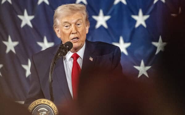 Trumpo žinutė Irano piliečiams: kai baigsime operaciją, perimkite valdžią į savo rankas