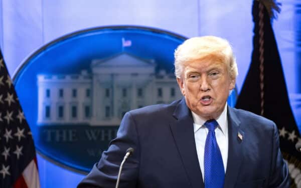 JAV žada neišvengiamą atsaką: Trumpas prognozuoja mėnesio trukmės karą