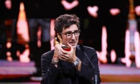 Ilkerio Catako „Geltonos raidės“ Berlyne laimėjo „Auksinį lokį“. EPA-ELTA nuotr.