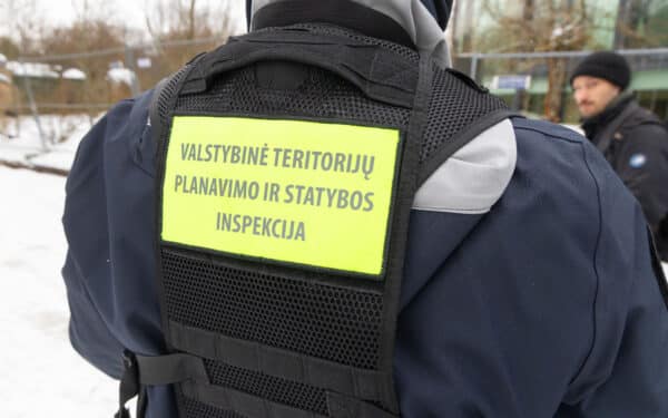 Statybos inspekcija valstybinės žemės naudojimo pažeidimų Nausėdos sklype nefiksavo