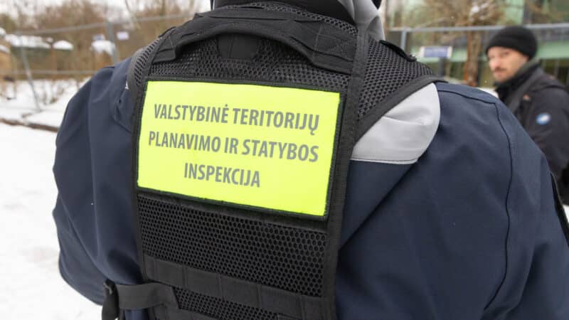 Statybos inspekcija valstybinės žemės naudojimo pažeidimų Nausėdos sklype nefiksavo