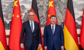 Vokietijos kancleris: Kinija įsigis iki 120 papildomų „Airbus“ lėktuvų. EPA-ELTA nuotr.