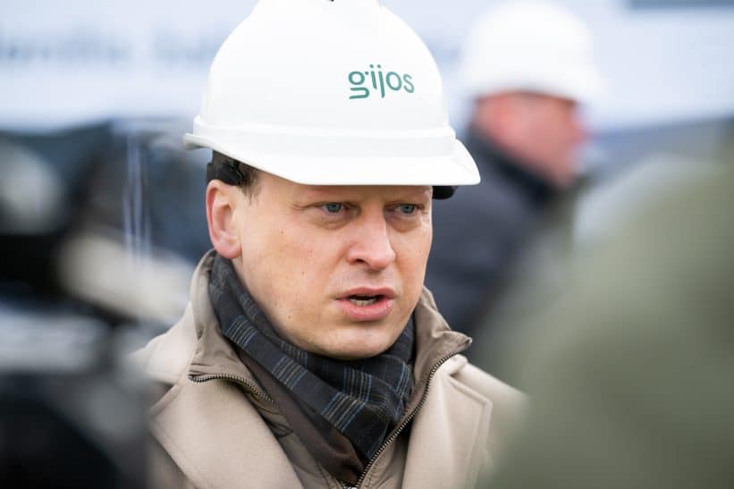 Simbolinės laiko kapsulės įkasimas Vilniaus žaliojo vandenilio gamyklos statybų proga. ELTA / Jonas Balčiūnas nuotr.