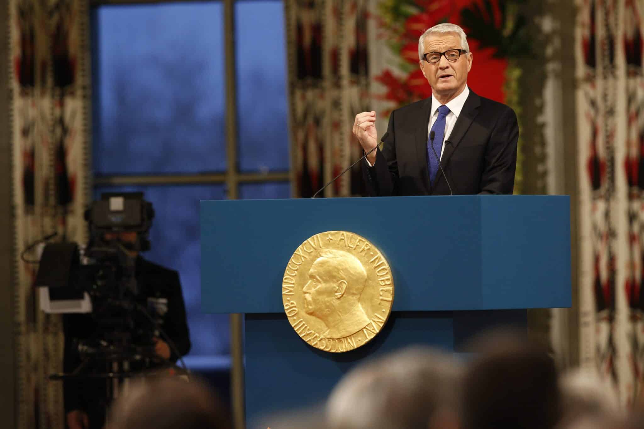 Epsteino šešėlis tirštėja: Europos Taryba panaikino Jaglando imunitetą