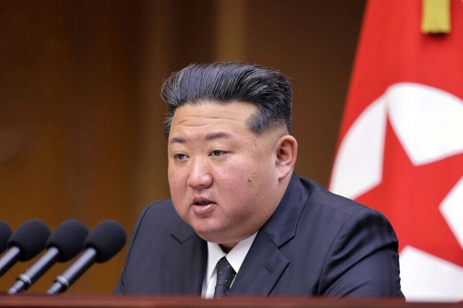 Kim Jong Unas su dukra išbandė naują tanką: siunčiamas signalas pasauliui