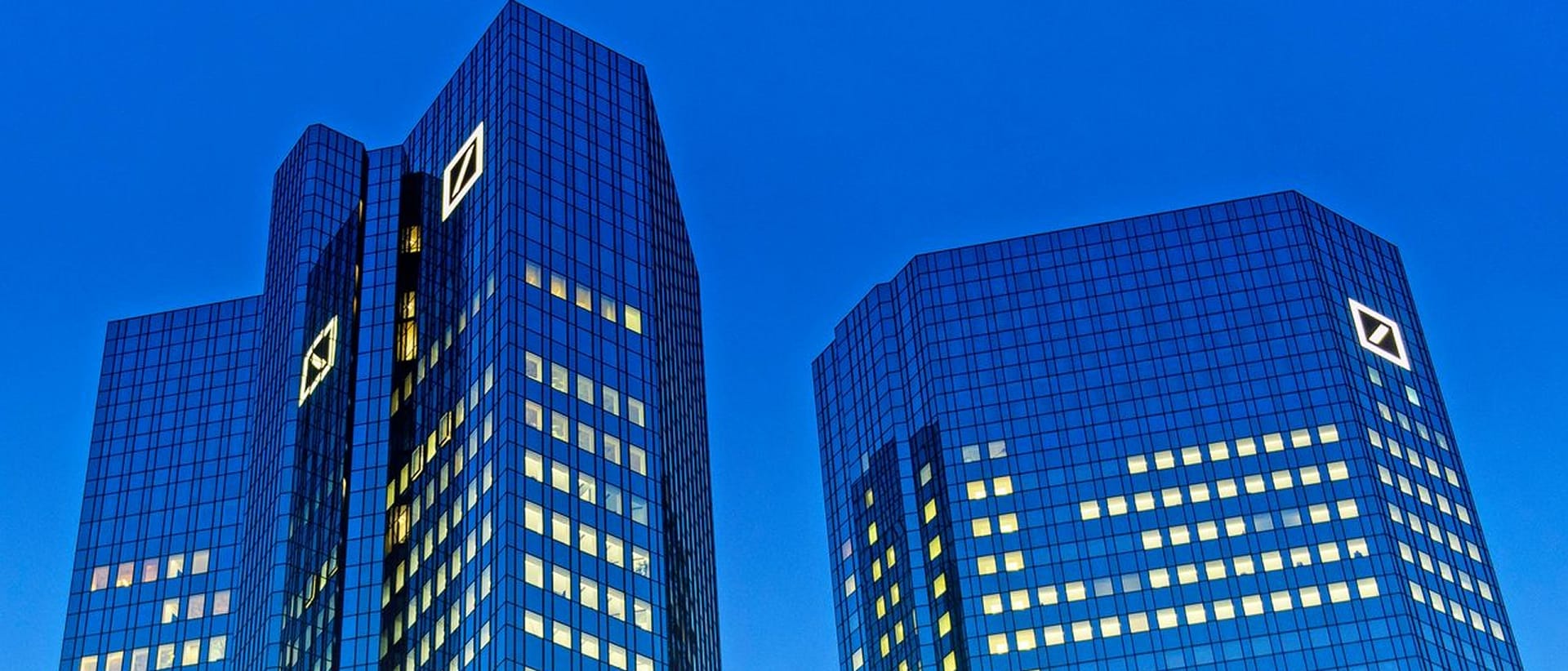 Skandalingas Epsteino šešėlis: spaudimas „Deutsche Bank“ tik stiprėja