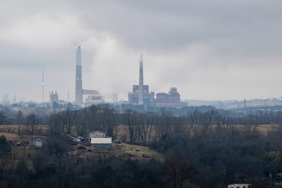 JAV spaudimas davė vaisių: klimato kaita išbraukta iš energetikos agentūros prioritetų