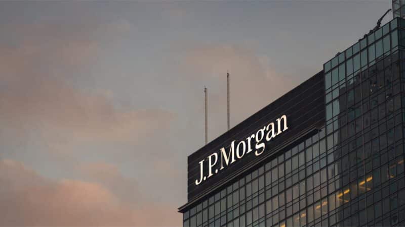 ECB smogia „J.P. Morgan“: milijoninė bauda už klaidas, kurios nuslėpė tikrąją riziką
