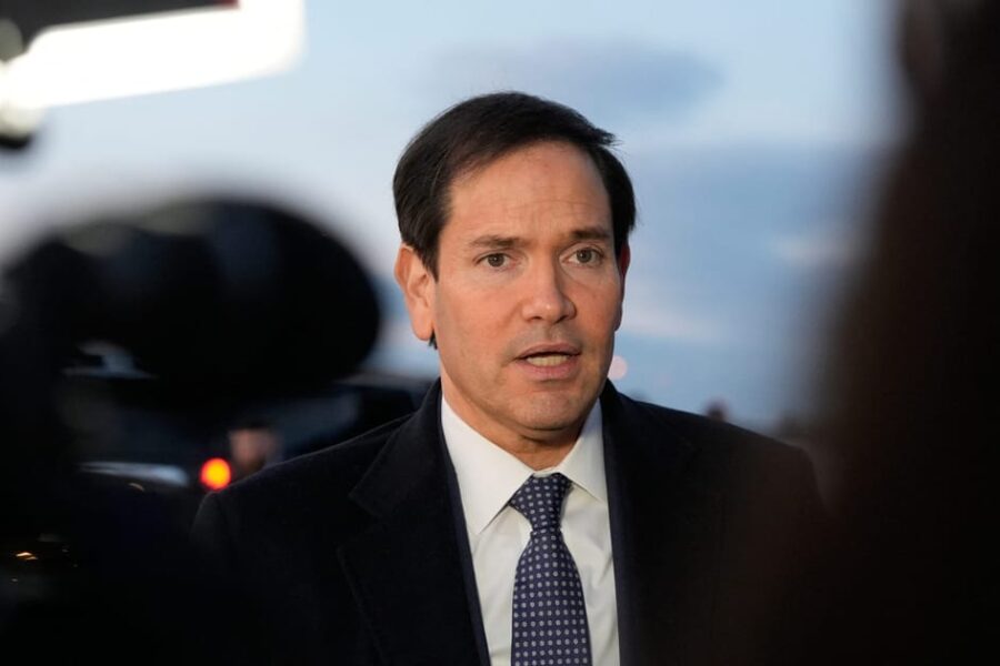 Vašingtonas gina sprendimą pulti Iraną: kalbama apie neišvengiamą pavojų