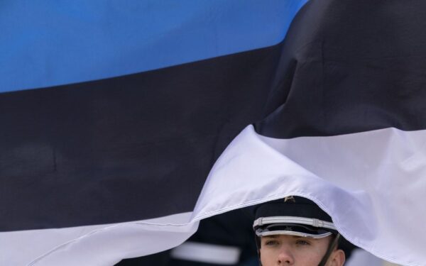 Talinas stoja į branduolinę avantiūrą: svarstomas NATO ginklų atgabenimas šalia Rusijos sienos