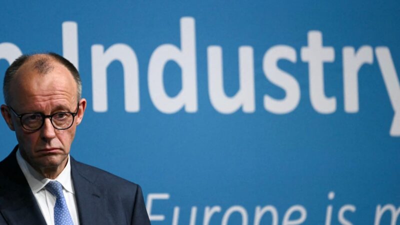 Macronas prieš Merzą: ginčas dėl bendro Europos naikintuvo