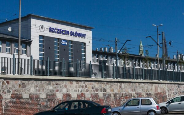 Lenkijoje įvedamos naujos taisyklės: senesni dyzeliai į centrą nebeįvažiuos