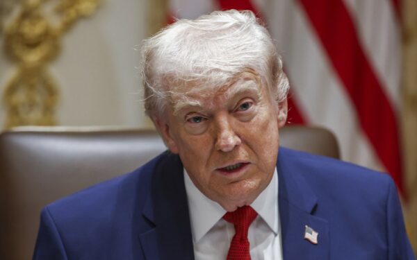 Trumpas atskleidė Irano „didelę dovaną“, tačiau jos reikšmė kelia naujų klausimų