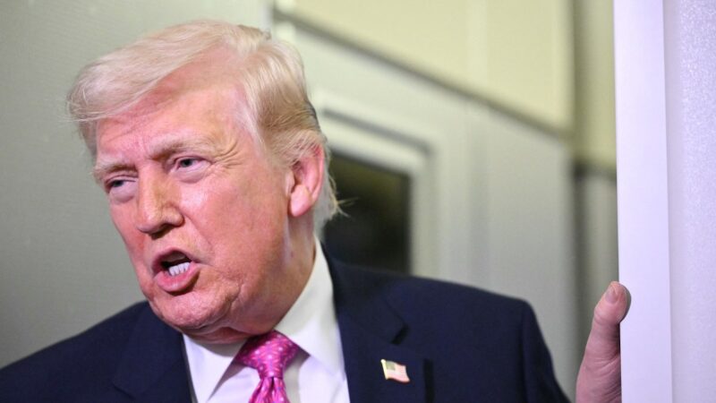 Kas mokės už karą? Trumpas siūlo finansinę naštą perkelti arabų valstybėms