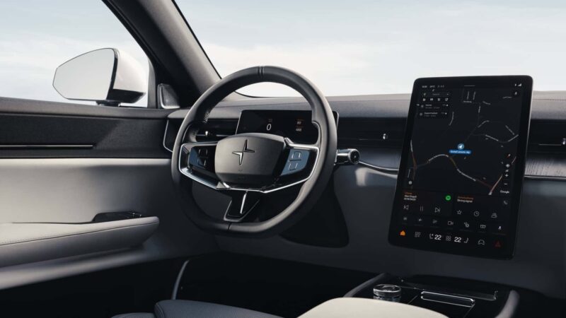 Pamirškite apie ekranus: „Polestar“ į savo automobilius grąžina tikrus mygtukus