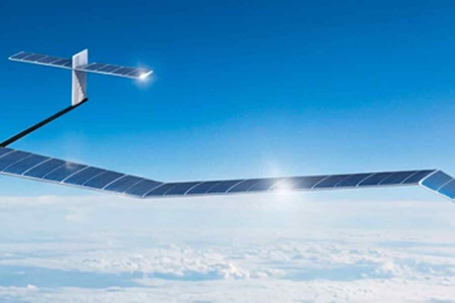 „Zephyr“ skrydžių rekordas – saulės energija maitinamas įrenginys ore išbuvo 67 dienas