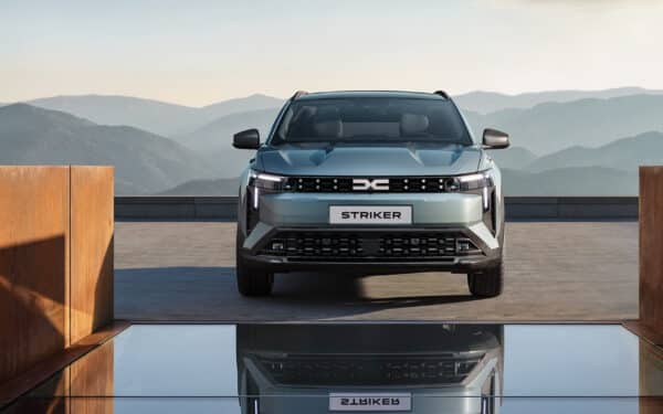 „Dacia“ ambicijos: 4 nauji elektriniai automobiliai ir esamų modelių tobulinimas