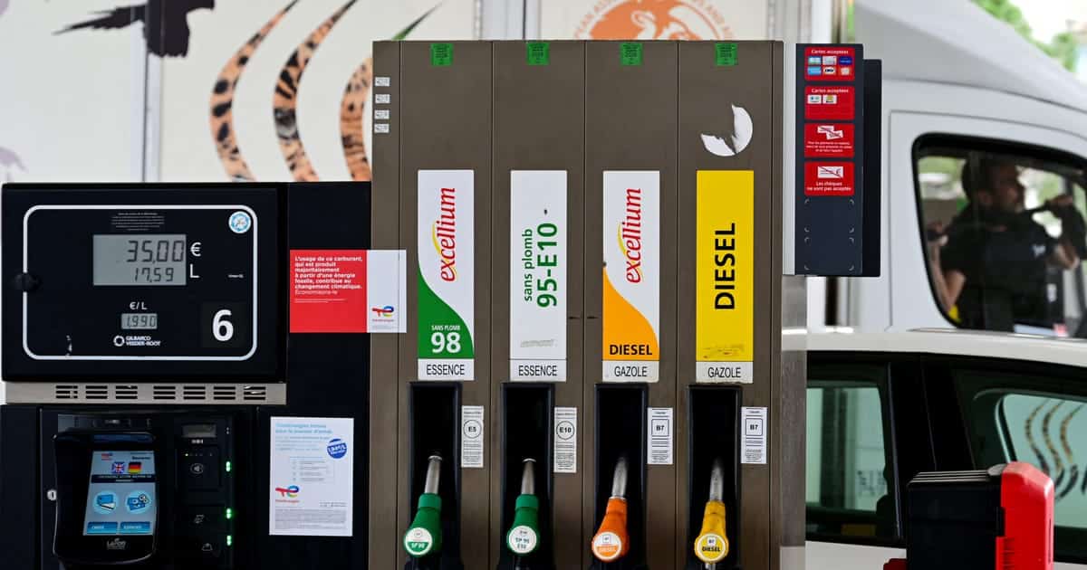 Kol Lietuvoje sprendimai stringa, Prancūzija jau skiria milijonus kuro kainoms