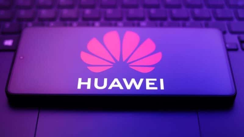 Reikšmingas posūkis „Huawei” byloje: ES teismo patarėja parėmė draudimus 5G tinkluose