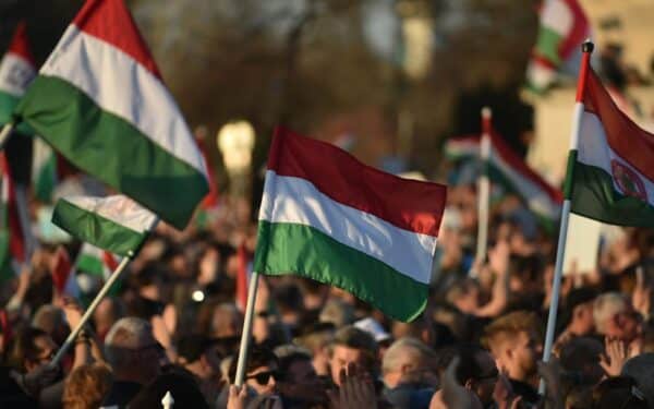 Ar Kremliaus botai kursto chaosą Vengrijoje? Prieš rinkimus plinta raginimai nužudyti Orbaną