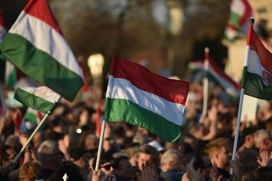 Ar Kremliaus botai kursto chaosą Vengrijoje? Prieš rinkimus plinta raginimai nužudyti Orbaną