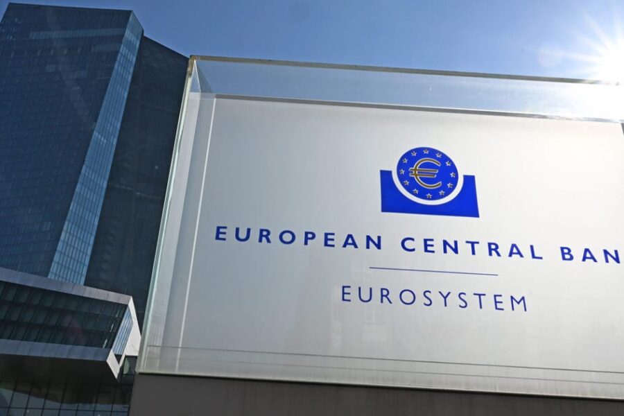 Europos centrinis bankas perspėja: Irano karas smogs kainoms ir algoms, rizika – stagfliacija