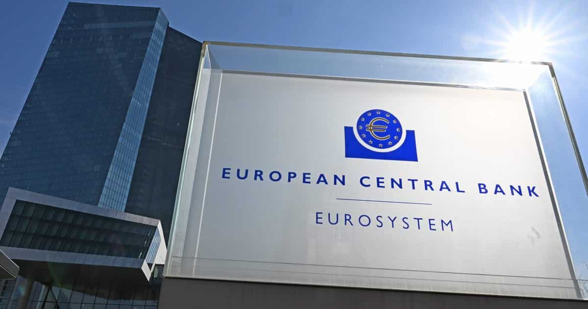 Europos centrinis bankas perspėja: Irano karas smogs kainoms ir algoms, rizika – stagfliacija