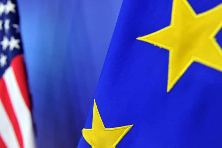 JAV spaudžia Europą: delsimas gali sužlugdyti 750 mlrd. dolerių vertės susitarimą