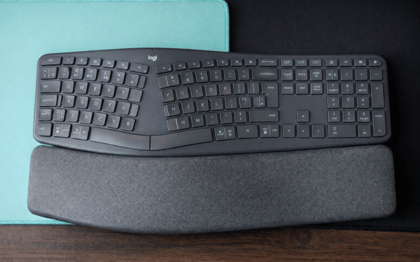 „Logitech Ergo K860“ klaviatūros apžvalga: išskirtinis patogumas riešams ir nauja rašymo patirtis