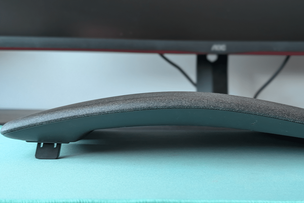 „Logitech Ergo K860“ klaviatūra. Luko Snarskio nuotr.