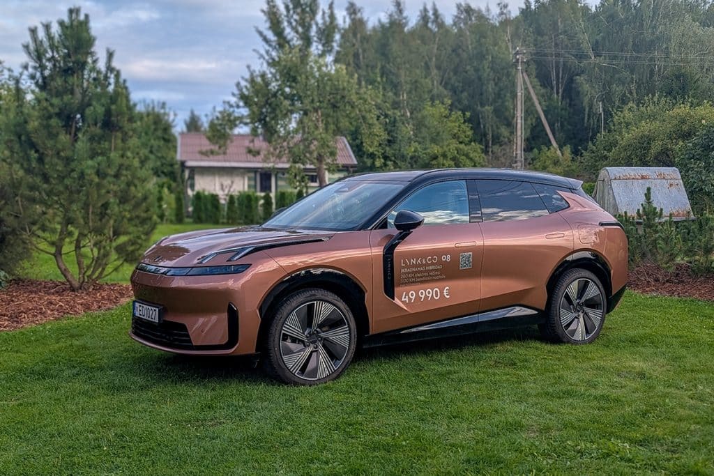 „Lynk & Co 08” automobilis. Luko Snarskio nuotr.