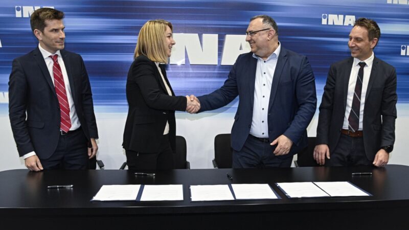 „INA“ stiprina pozicijas: ar naujas sandoris signalizuoja didesnius pokyčius naftos rinkoje?
