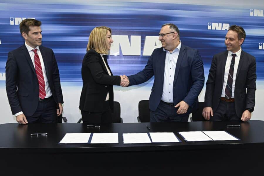 „INA“ stiprina pozicijas: ar naujas sandoris signalizuoja didesnius pokyčius naftos rinkoje?
