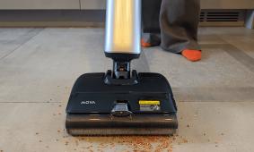 „MOVA X4 Pro“ plaunantis siurblys. Lukas Snarskis nuotr.