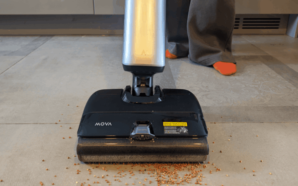 Išbandėme naująjį „MOVA X4 Pro“ plaunantį siurblį: blizgančios grindys už patrauklią kainą