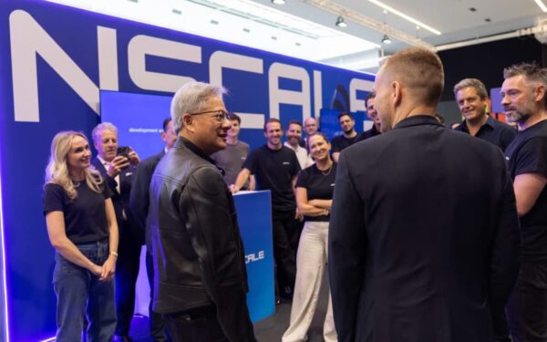 Milžiniškos investicijos į dirbtinį intelektą, britų startuolis pritraukė įspūdingą sumą