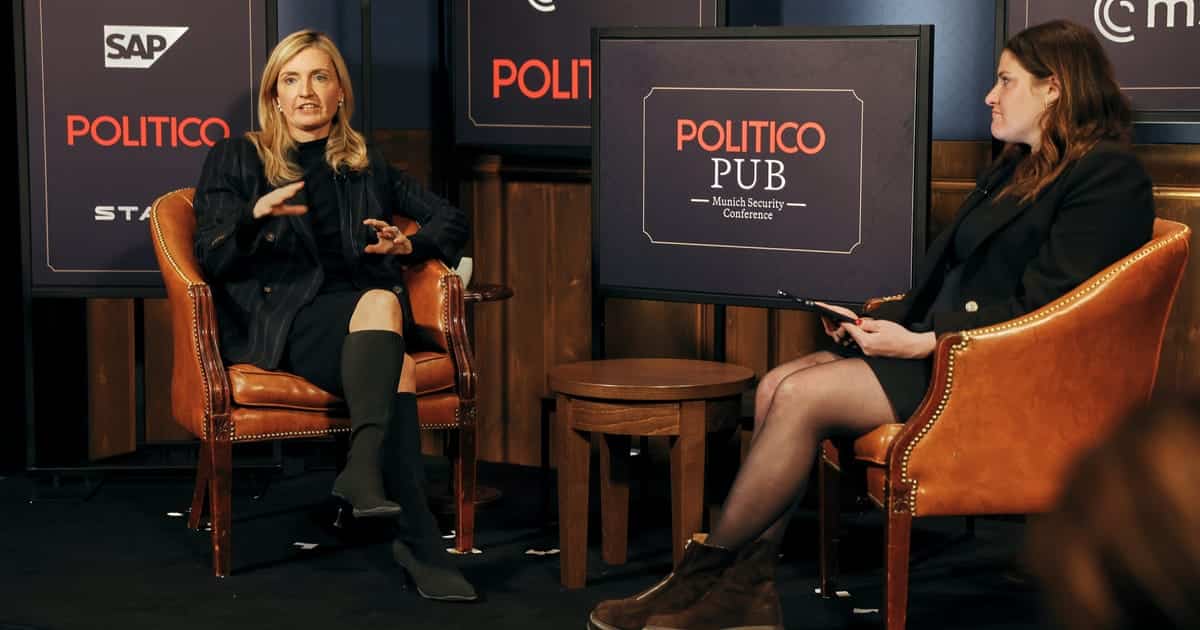 Diplomatinė įtampa: Vašingtonas paneigė planus remti politines jėgas Europoje